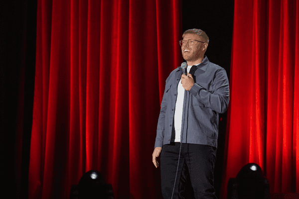 Image preview for Rob Beckett: Giraffe